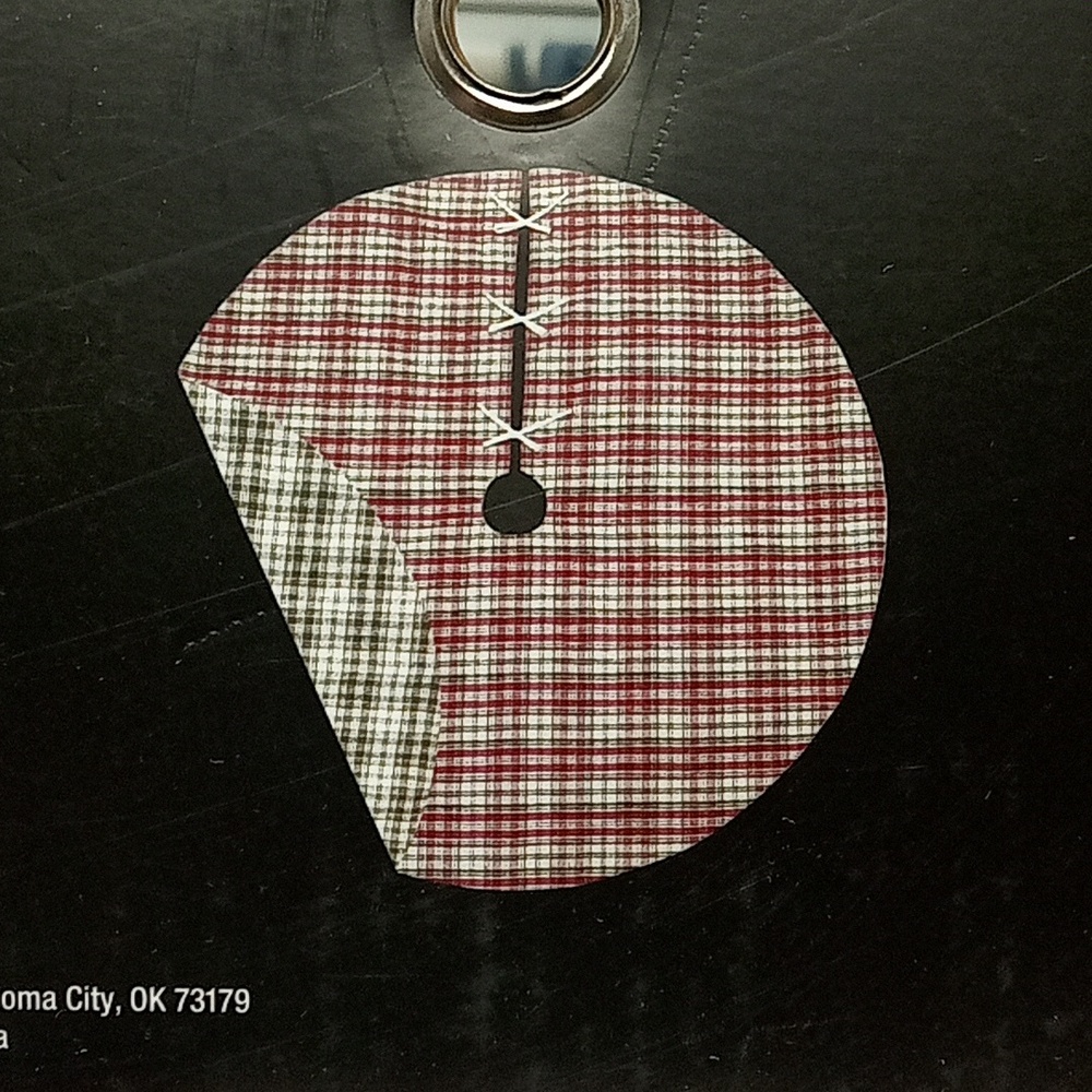 Reversible Christmas tree skirt red plaid gray plaid 48 in